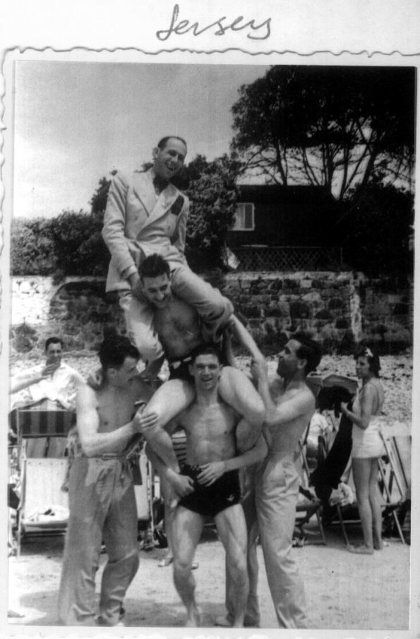 Arthur Newbery Jersey